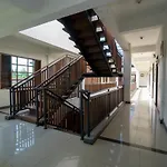 Dago\'S Hill Hotel